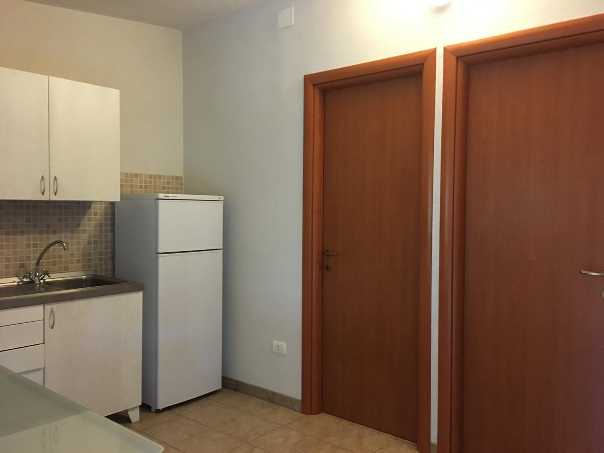 Residence Serrone Санта-Мария-ди-Кастеллабате Экстерьер фото