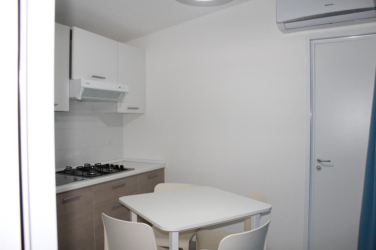 Residence Serrone Санта-Мария-ди-Кастеллабате Экстерьер фото