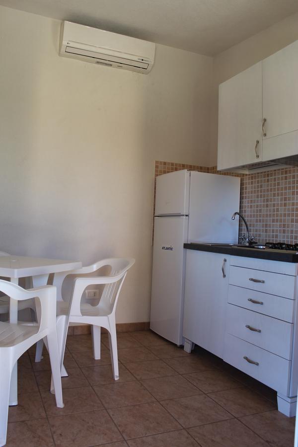 Residence Serrone Санта-Мария-ди-Кастеллабате Экстерьер фото